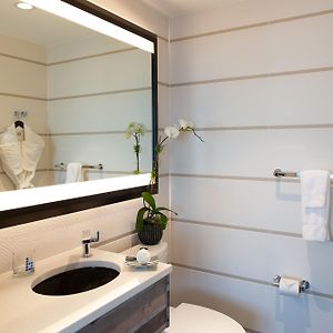 Signature Room